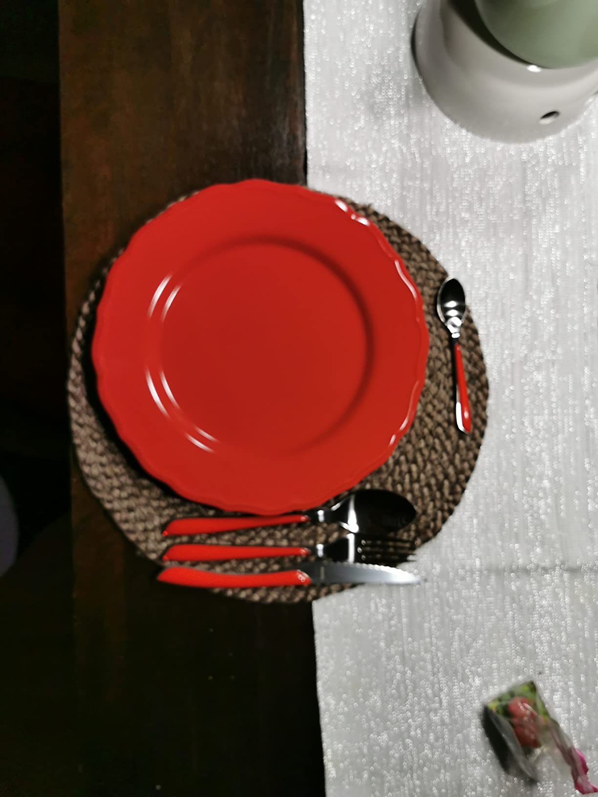 Alltagstauglich und fröhlich – wir nutzen das Eclat Türkis Set aus Edelstahl für Küche, Balkon, Picknick und Camping und sind nach vielen Spülgängen immer noch begeistert von Farbe und Handhabung